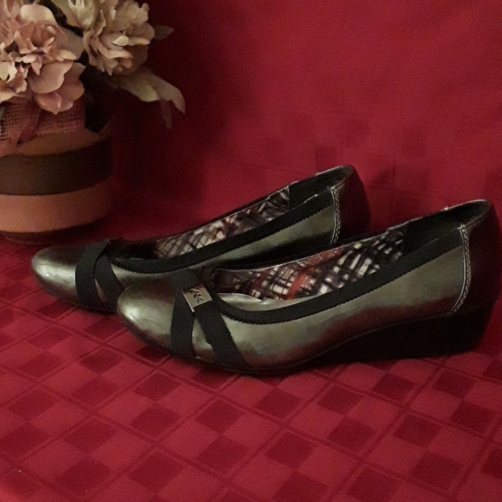 NWOT Anne Klein Sport Wedges